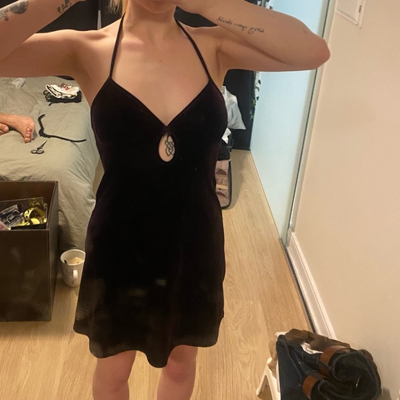 LA SENZA SMALL PUEPLE VELVET DRESS - Picture 4 of 5